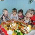 Помощь семье Лутковых продолжается