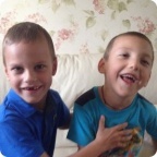 Помогли двойняшкам