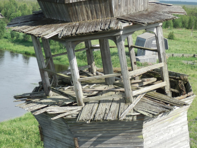 Колокольня в селе Нименьга