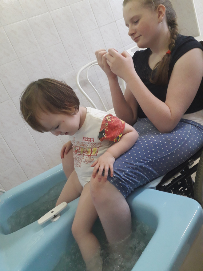 Варя Семёнова