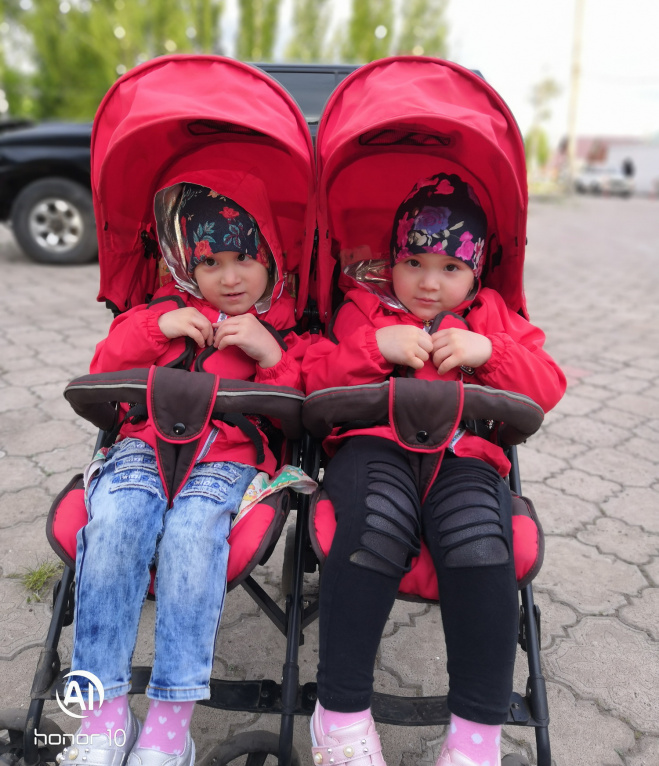 Ангелина и Арина Нуретдиновы