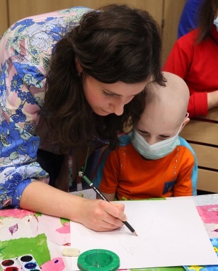 Помогите волонтерам помочь детям!